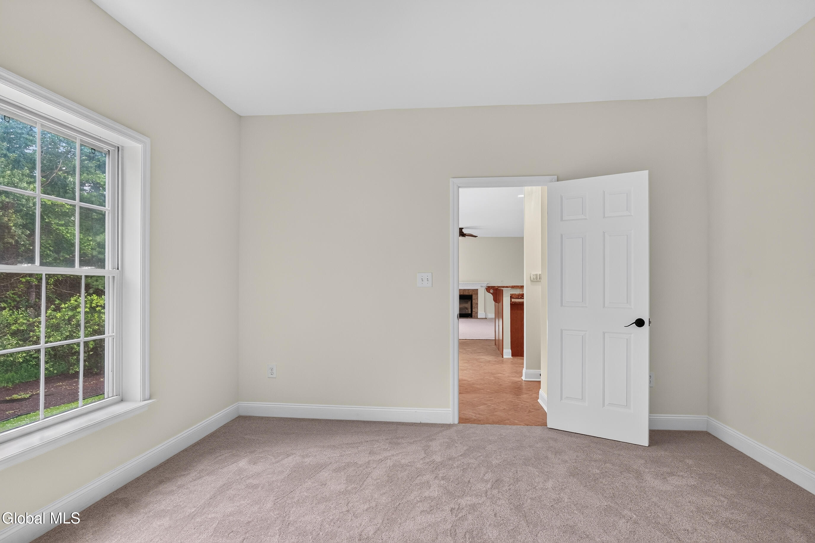 10 Reynolds Court Delmar NY 12054