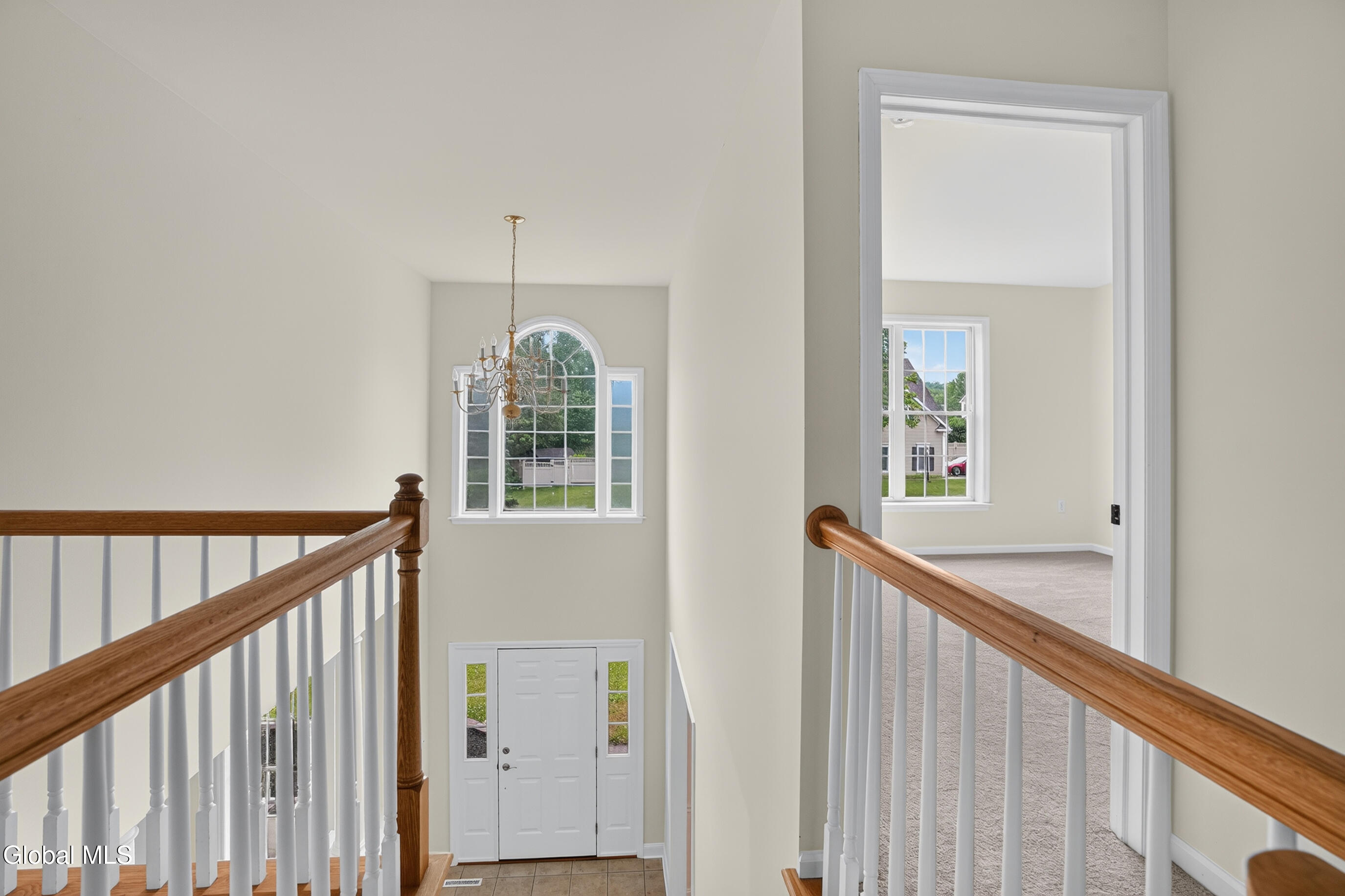 10 Reynolds Court Delmar NY 12054