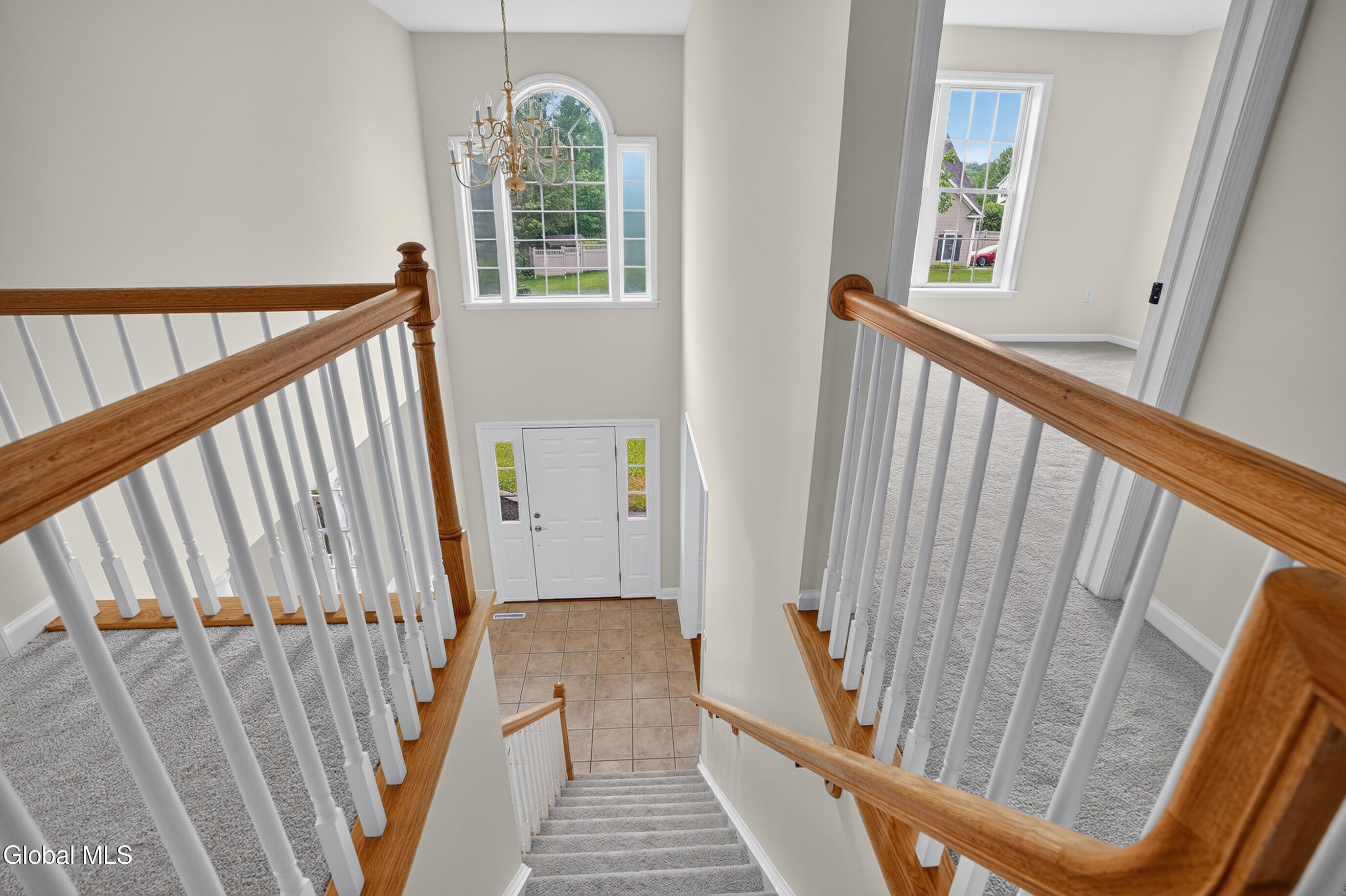 10 Reynolds Court Delmar NY 12054