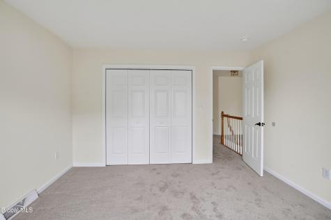10 Reynolds Court Delmar NY 12054