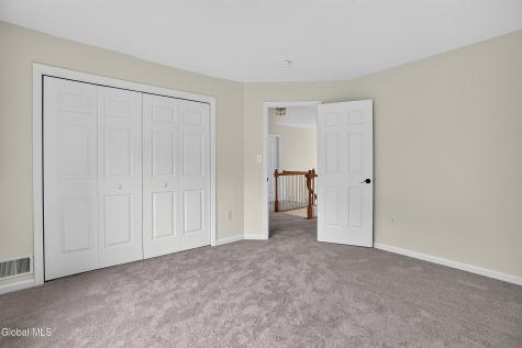 10 Reynolds Court Delmar NY 12054