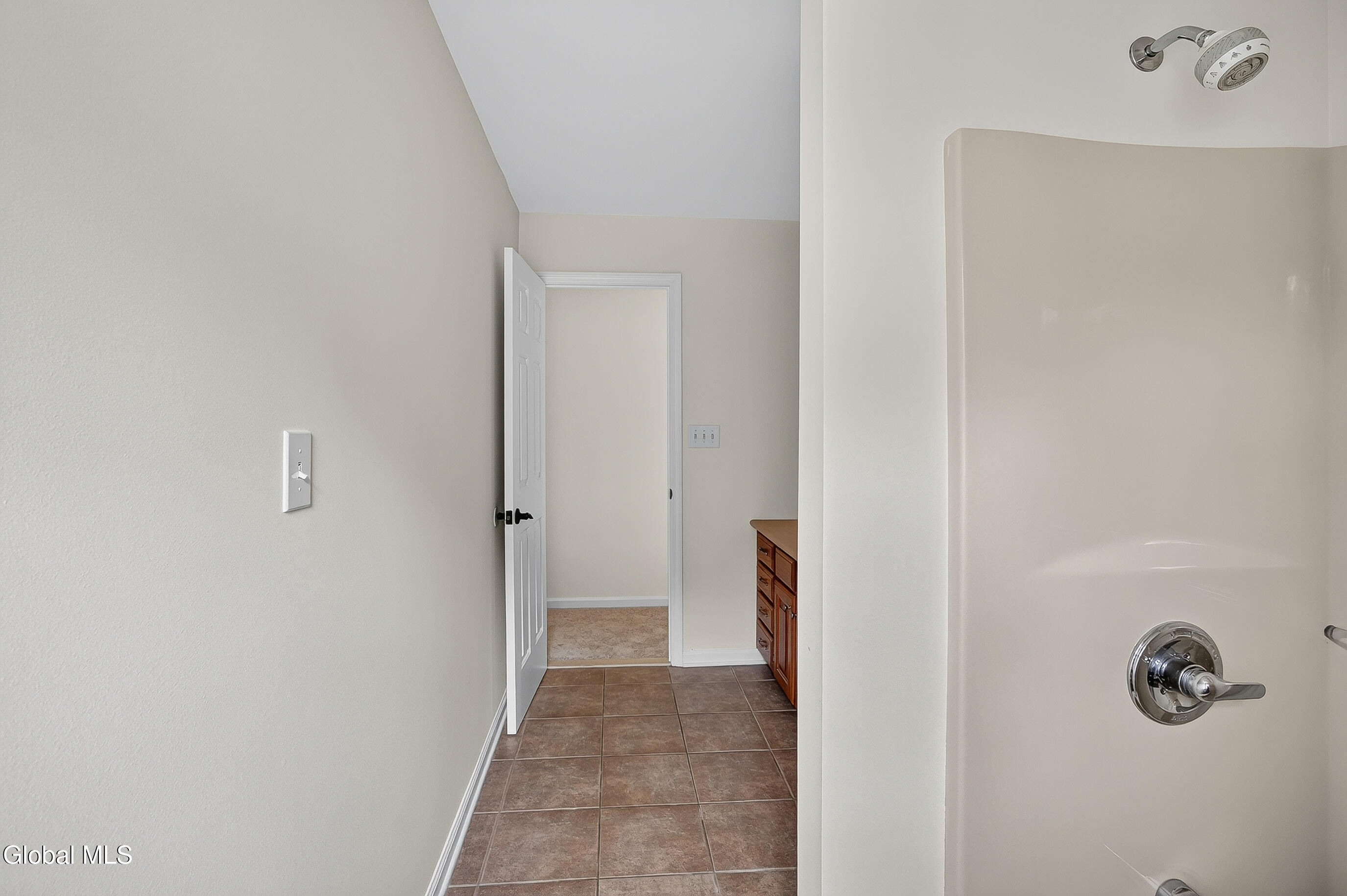 10 Reynolds Court Delmar NY 12054
