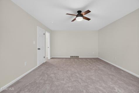 10 Reynolds Court Delmar NY 12054