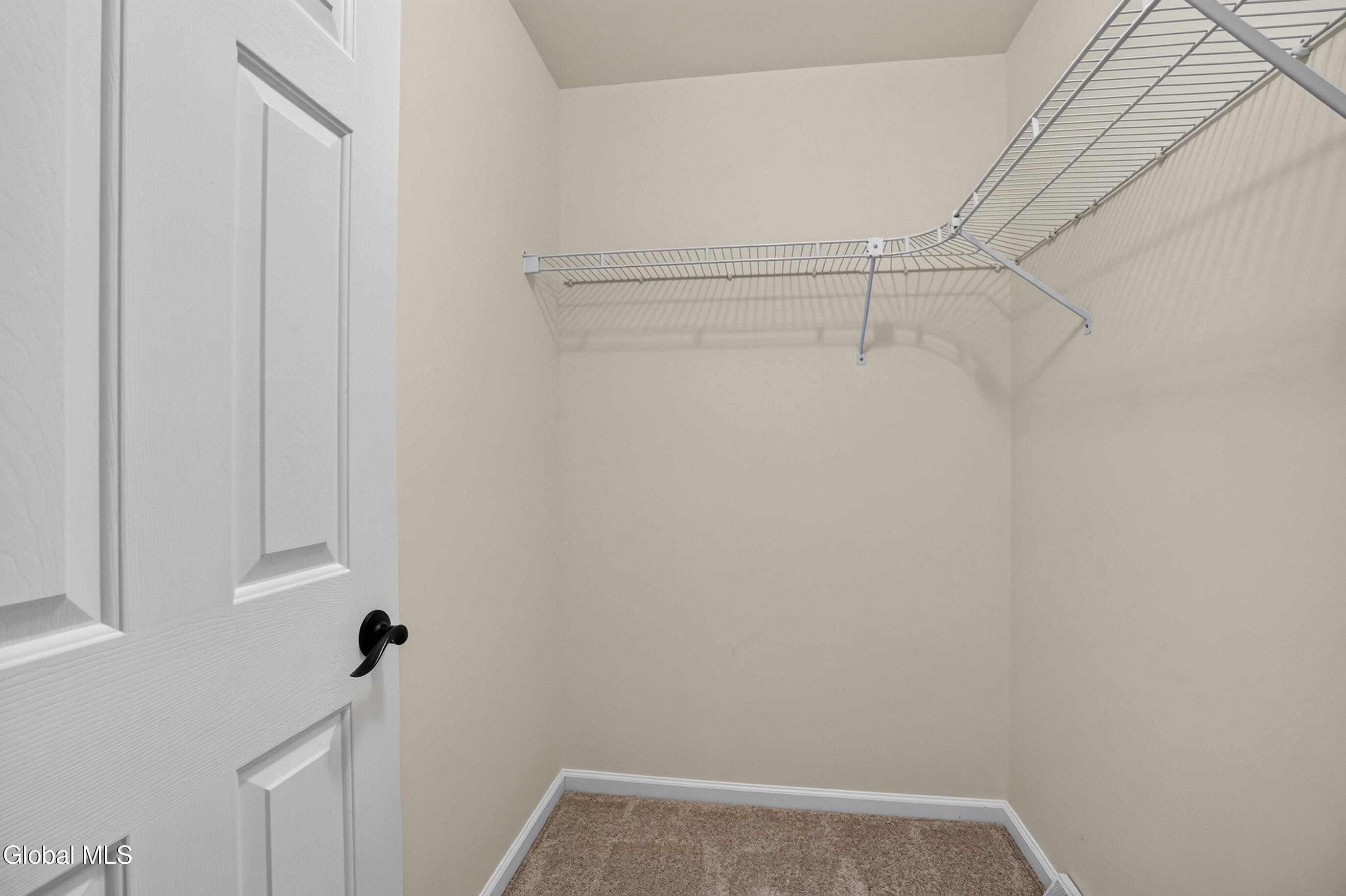 10 Reynolds Court Delmar NY 12054
