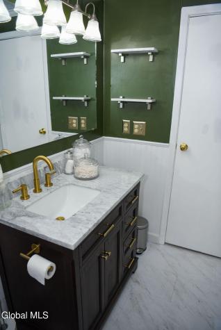 3 Uncas Drive Glenville NY 12302