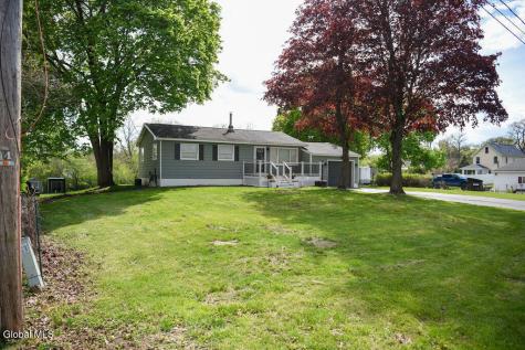 3 Uncas Drive Glenville NY 12302
