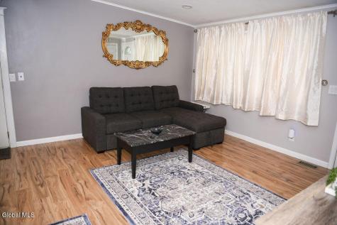 3 Uncas Drive Glenville NY 12302