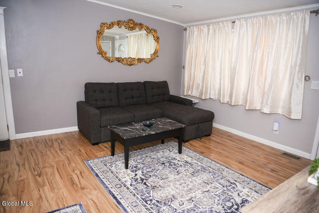 3 Uncas Drive Glenville NY 12302
