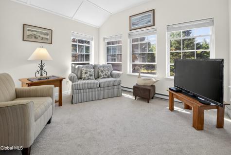 6 Danbury Court Clifton Park NY 12065