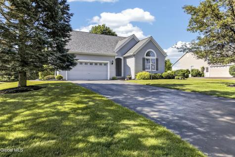 6 Danbury Court Clifton Park NY 12065