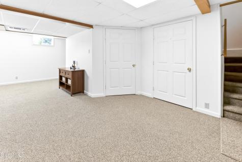 6 Danbury Court Clifton Park NY 12065