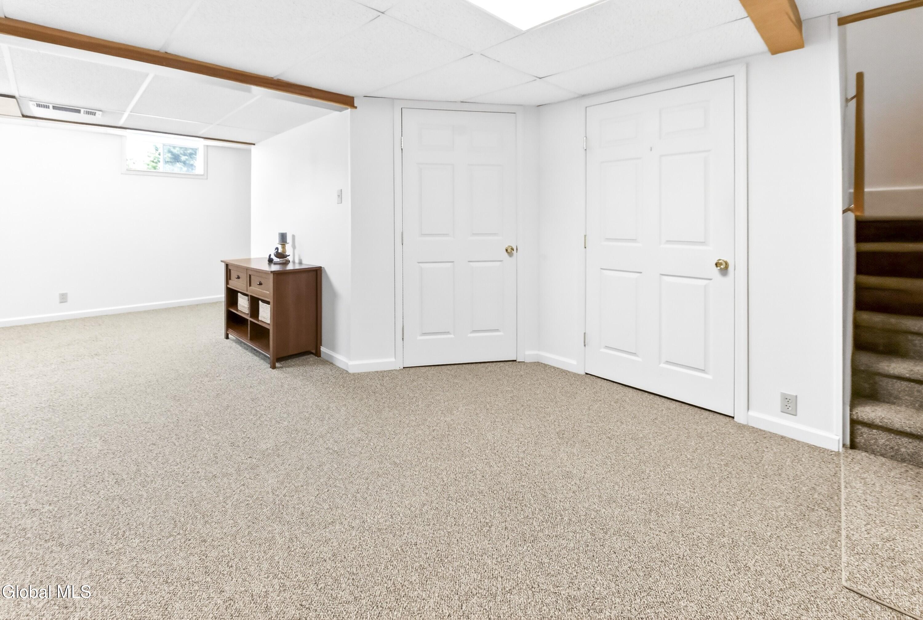 6 Danbury Court Clifton Park NY 12065