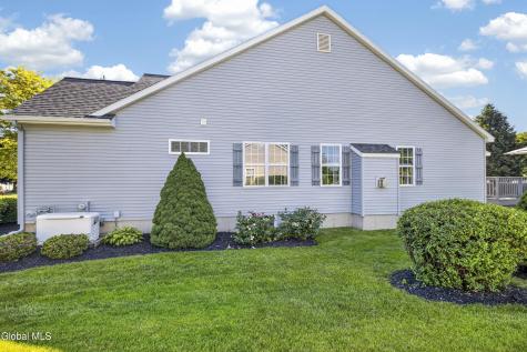 6 Danbury Court Clifton Park NY 12065