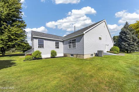 6 Danbury Court Clifton Park NY 12065