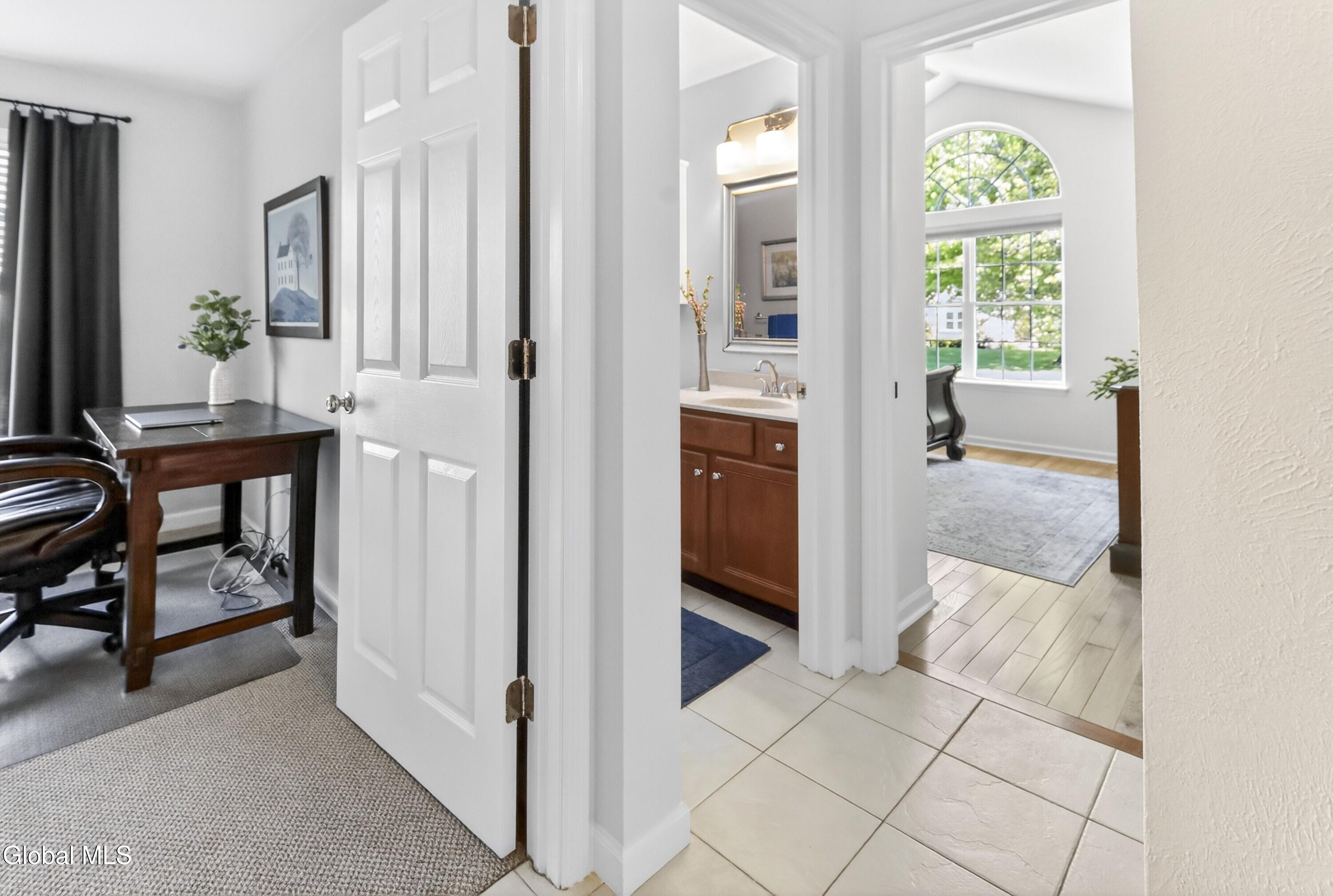 6 Danbury Court Clifton Park NY 12065