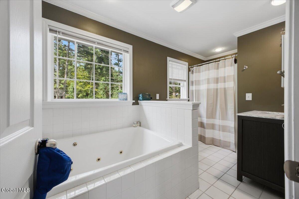 39 Algonquin Drive Queensbury NY 12804