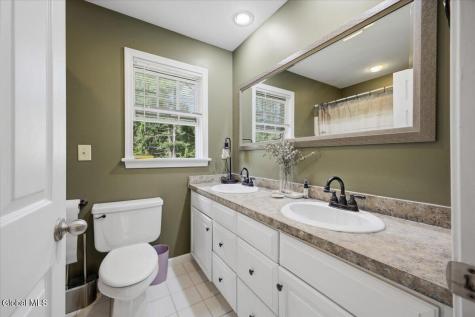 39 Algonquin Drive Queensbury NY 12804