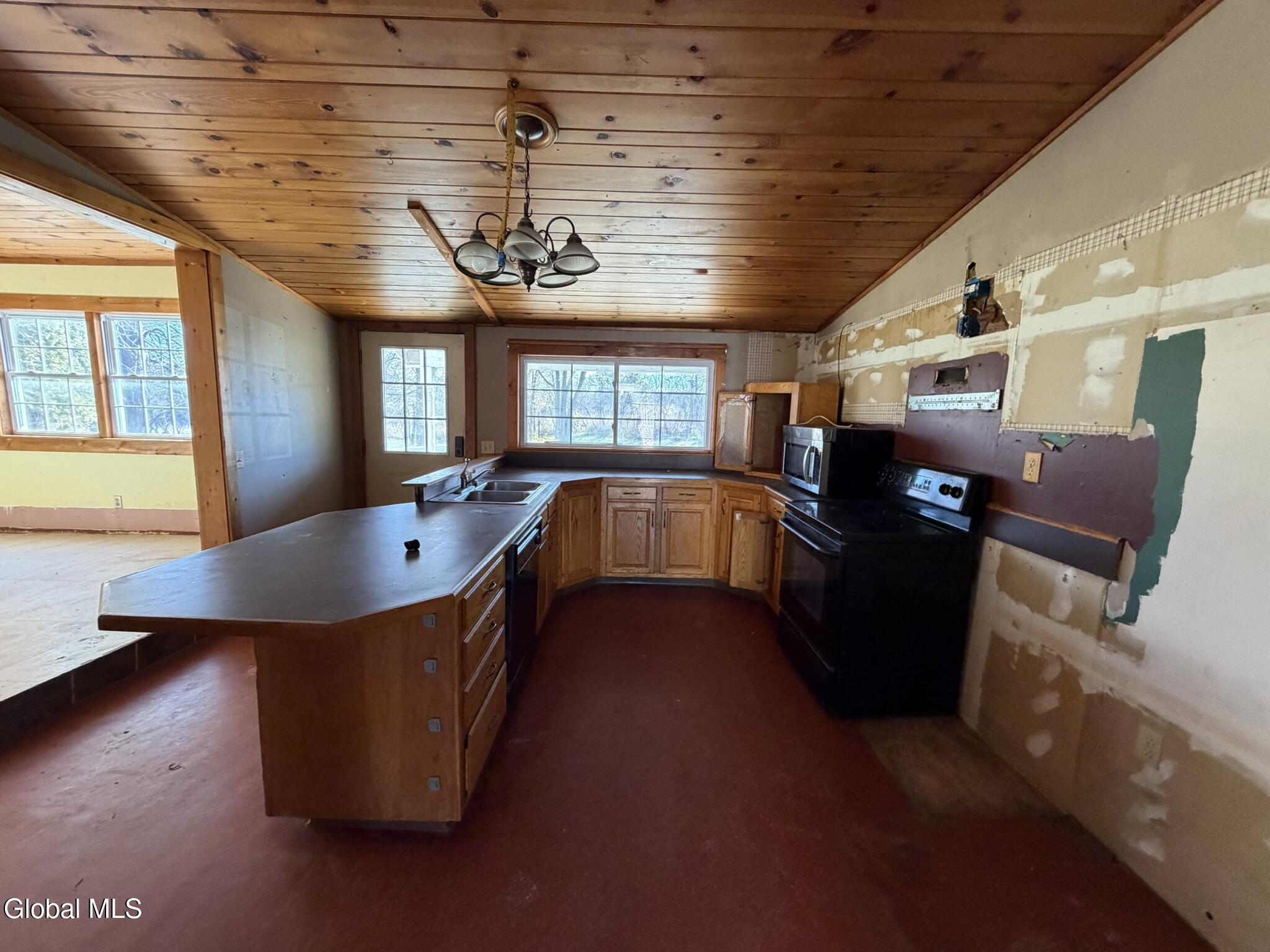 1361 Nys Route 9n Ticonderoga NY 12883