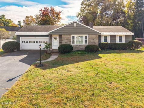 42 Jennifer Road Glenville NY 12302