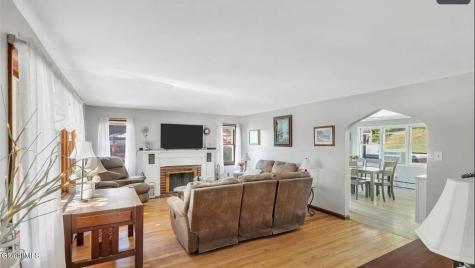 84 Worth Avenue Hudson NY 12534