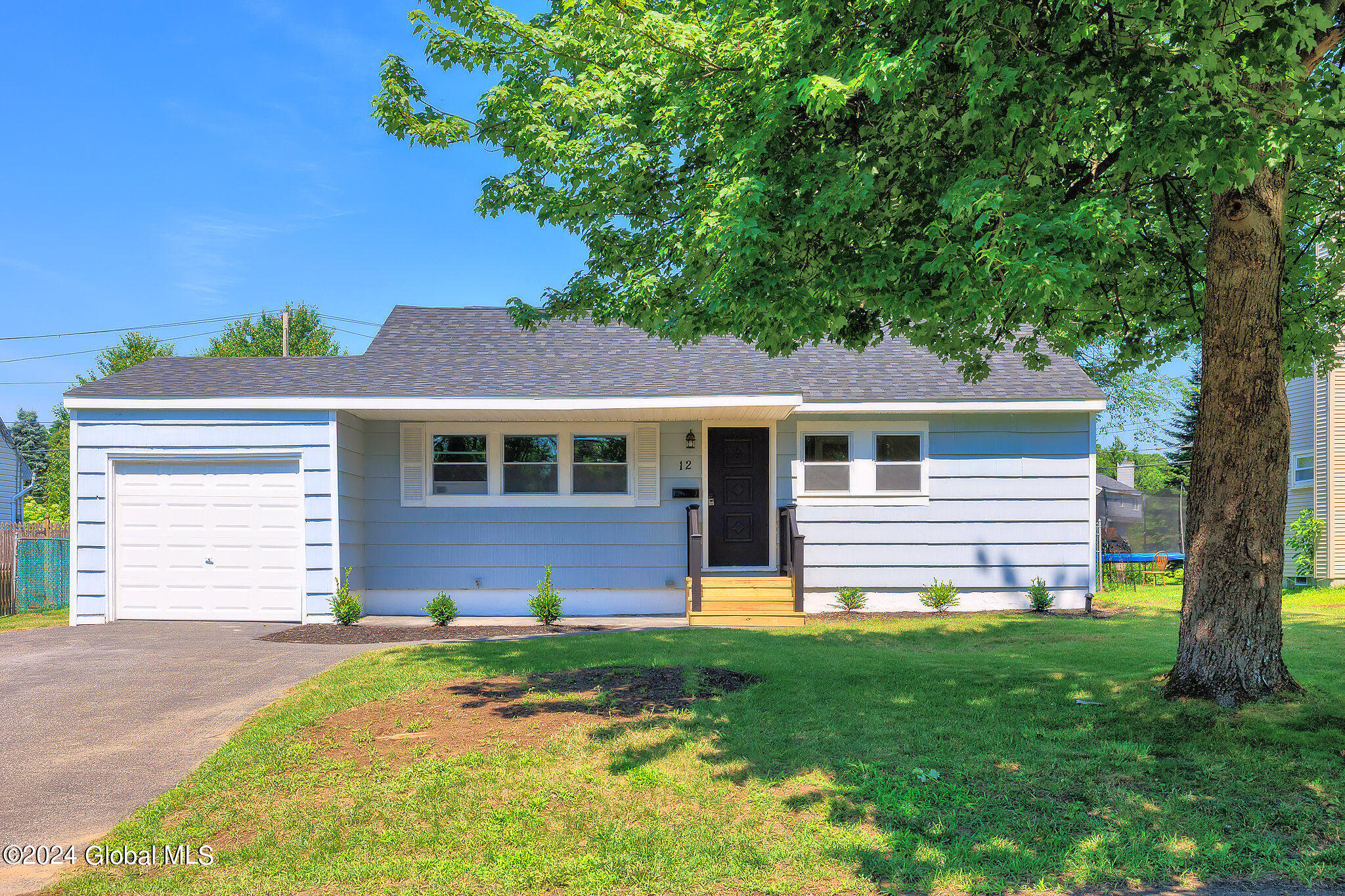 12 Rachlin Lane Loudonville NY 12211