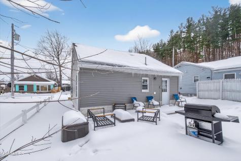 107 4th Street Saratoga Springs NY 12866