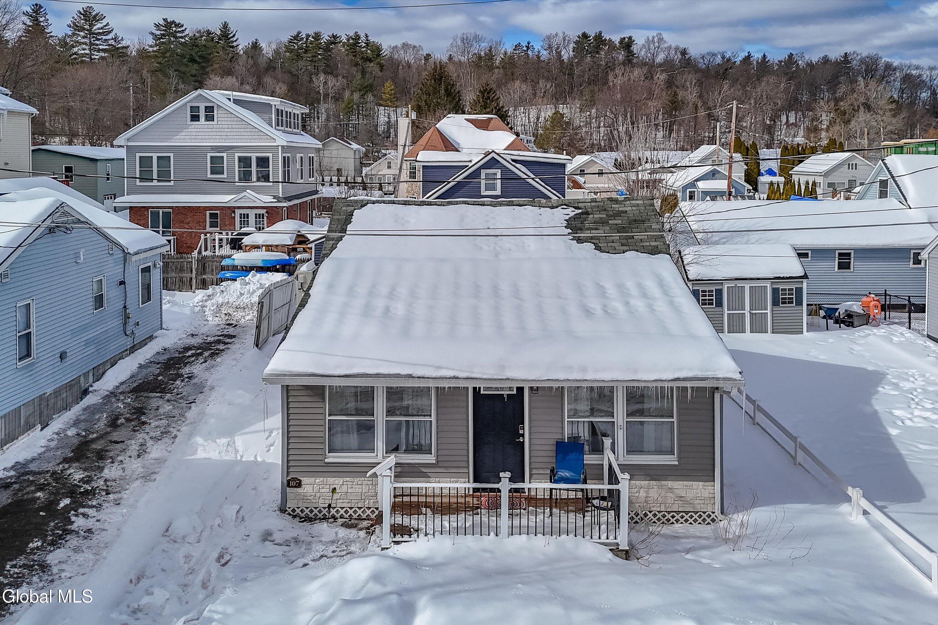 107 4th Street Saratoga Springs NY 12866