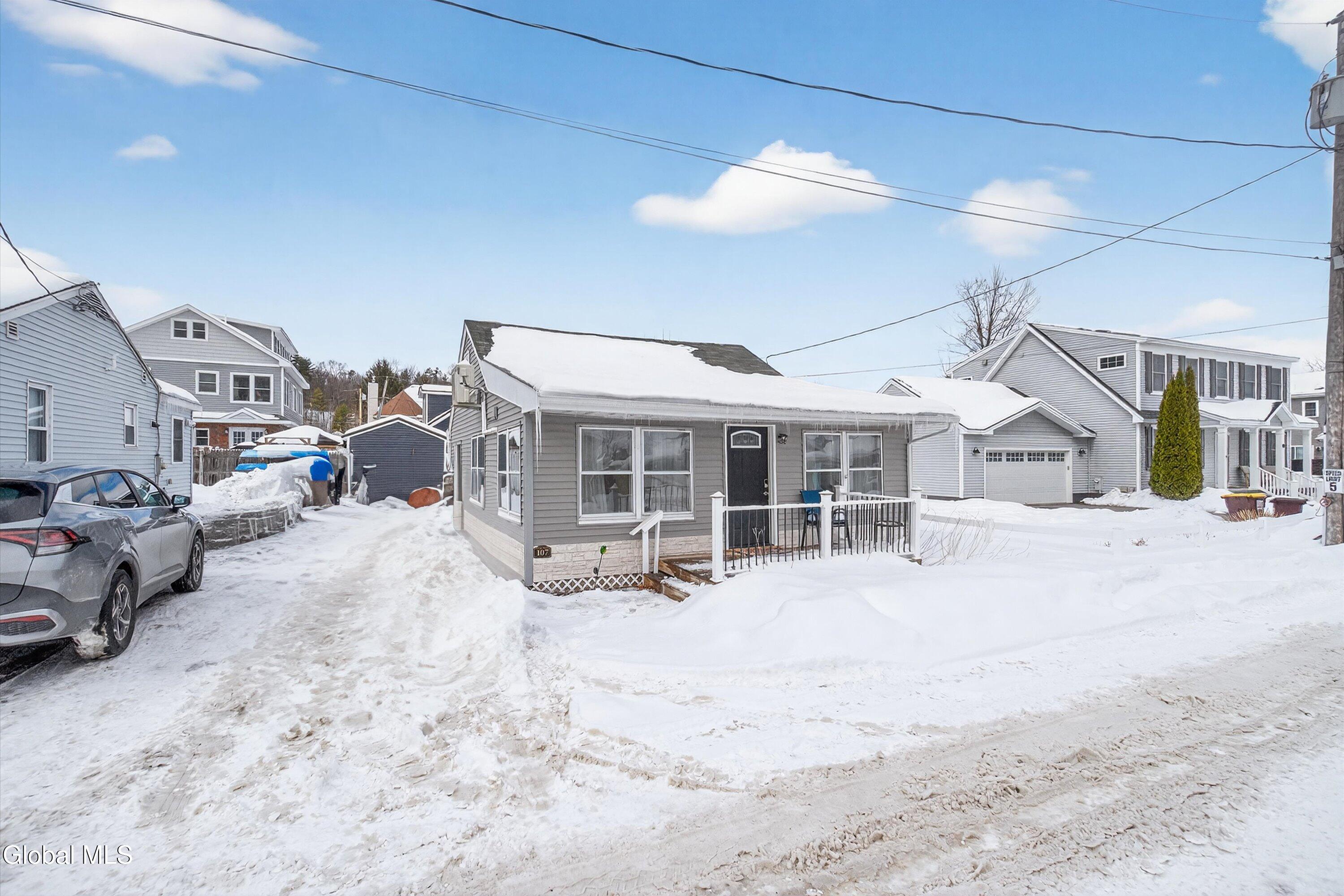 107 4th Street Saratoga Springs NY 12866