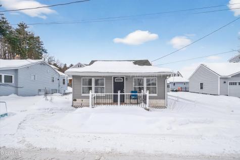 107 4th Street Saratoga Springs NY 12866