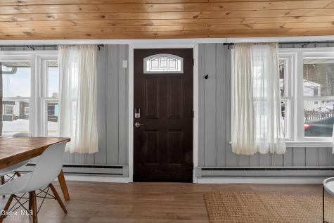 107 4th Street Saratoga Springs NY 12866