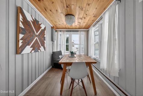 107 4th Street Saratoga Springs NY 12866