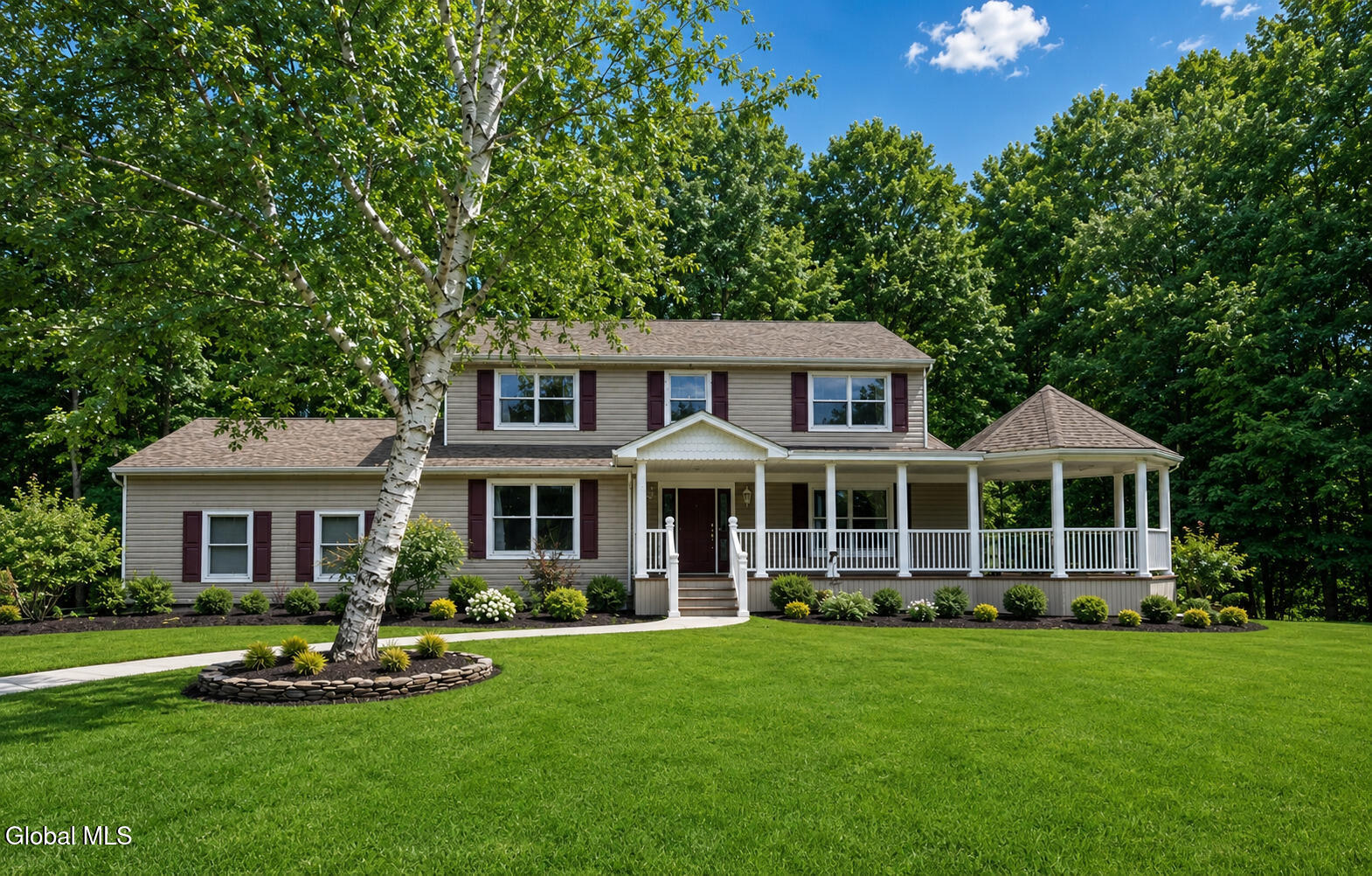 6 Bishops Court Queensbury NY 12804