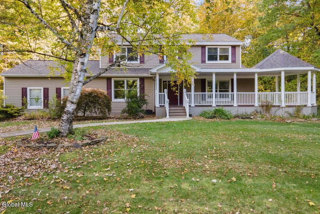 6 Bishops Court Queensbury NY 12804