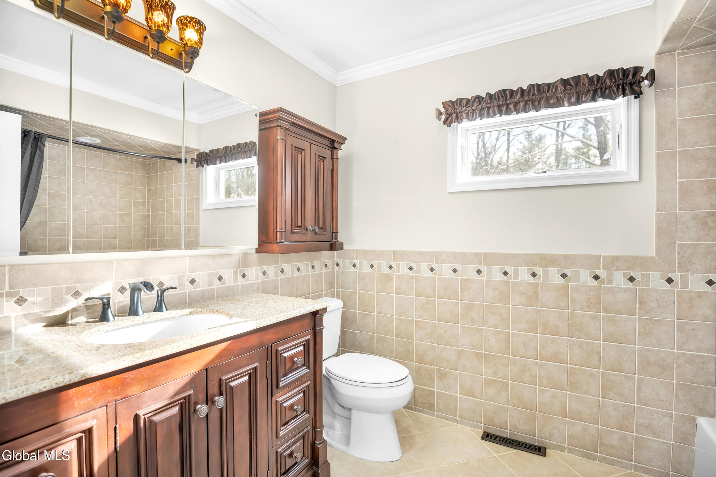 6 Bishops Court Queensbury NY 12804