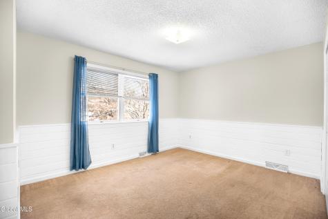 6 Bishops Court Queensbury NY 12804