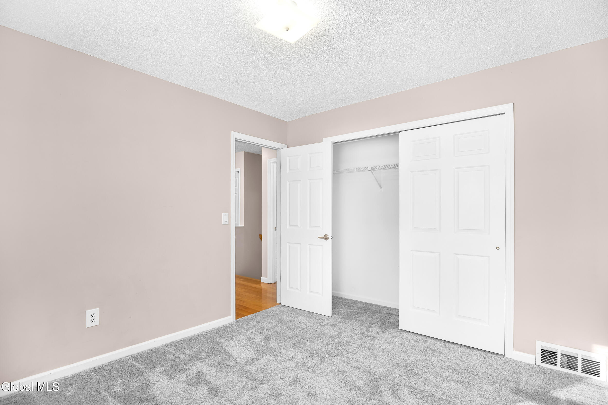 6 Bishops Court Queensbury NY 12804