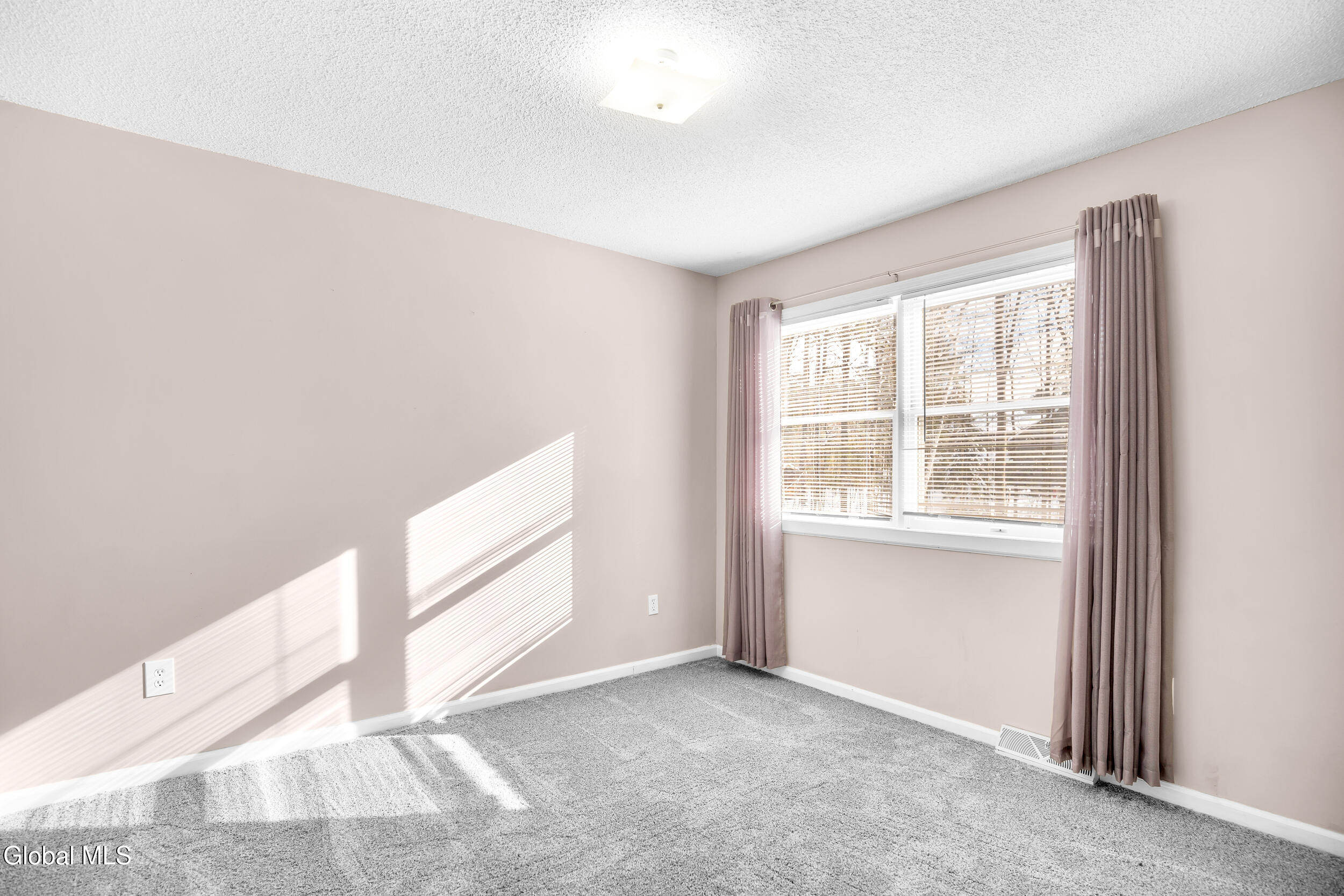 6 Bishops Court Queensbury NY 12804