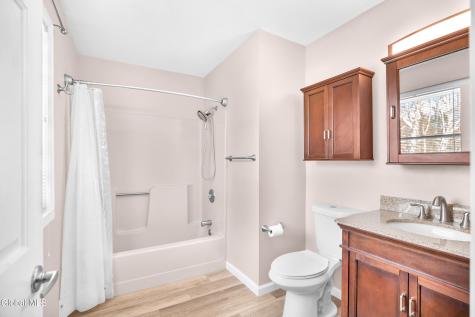 6 Bishops Court Queensbury NY 12804