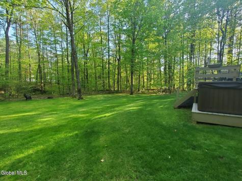 6 Bishops Court Queensbury NY 12804