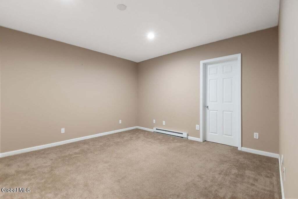 6 Bishops Court Queensbury NY 12804
