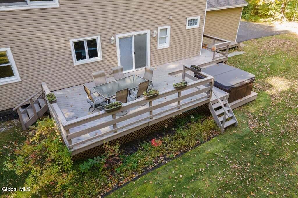 6 Bishops Court Queensbury NY 12804