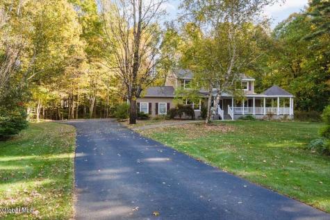 6 Bishops Court Queensbury NY 12804