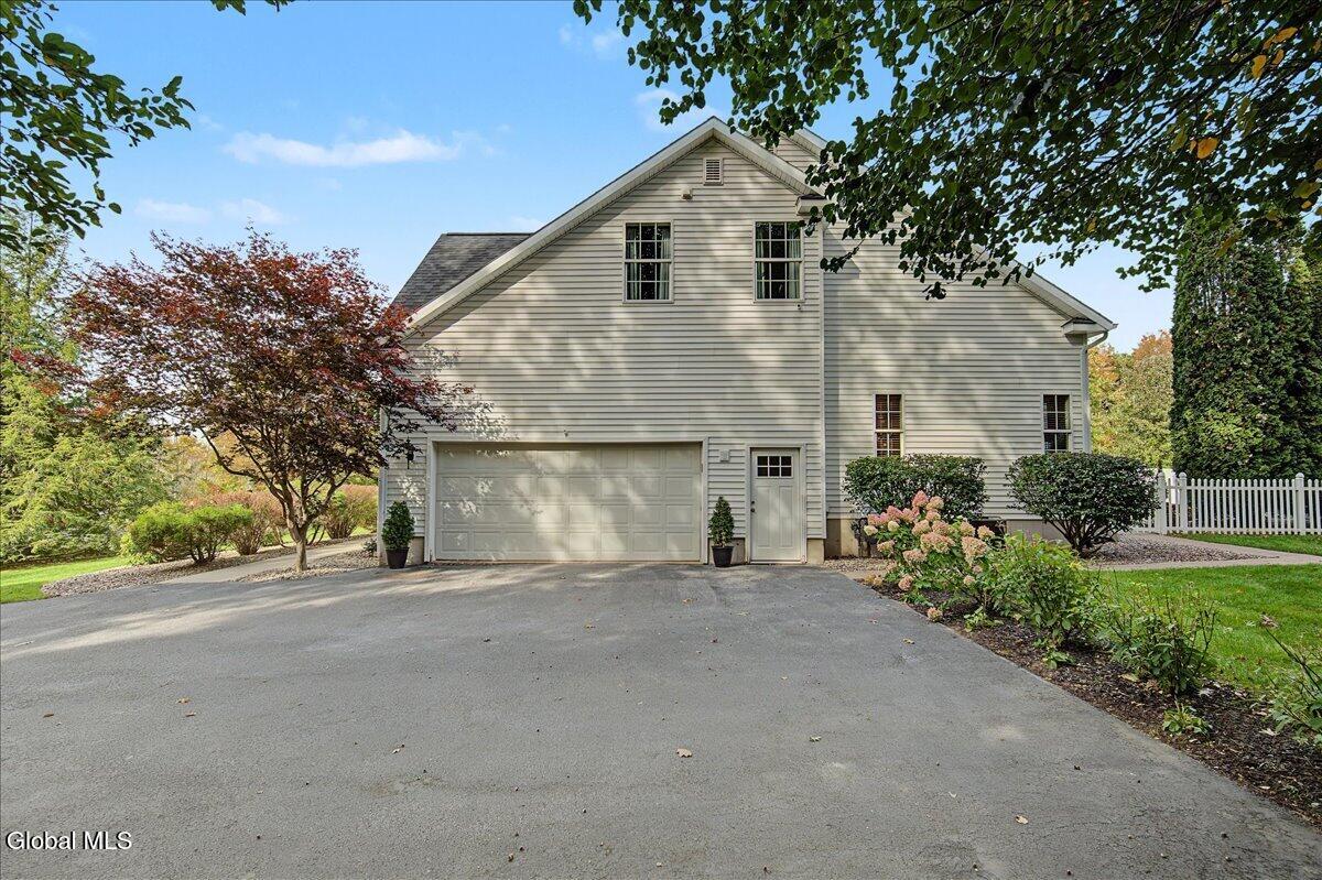 75 Hoffman Court Ballston Spa NY 12020