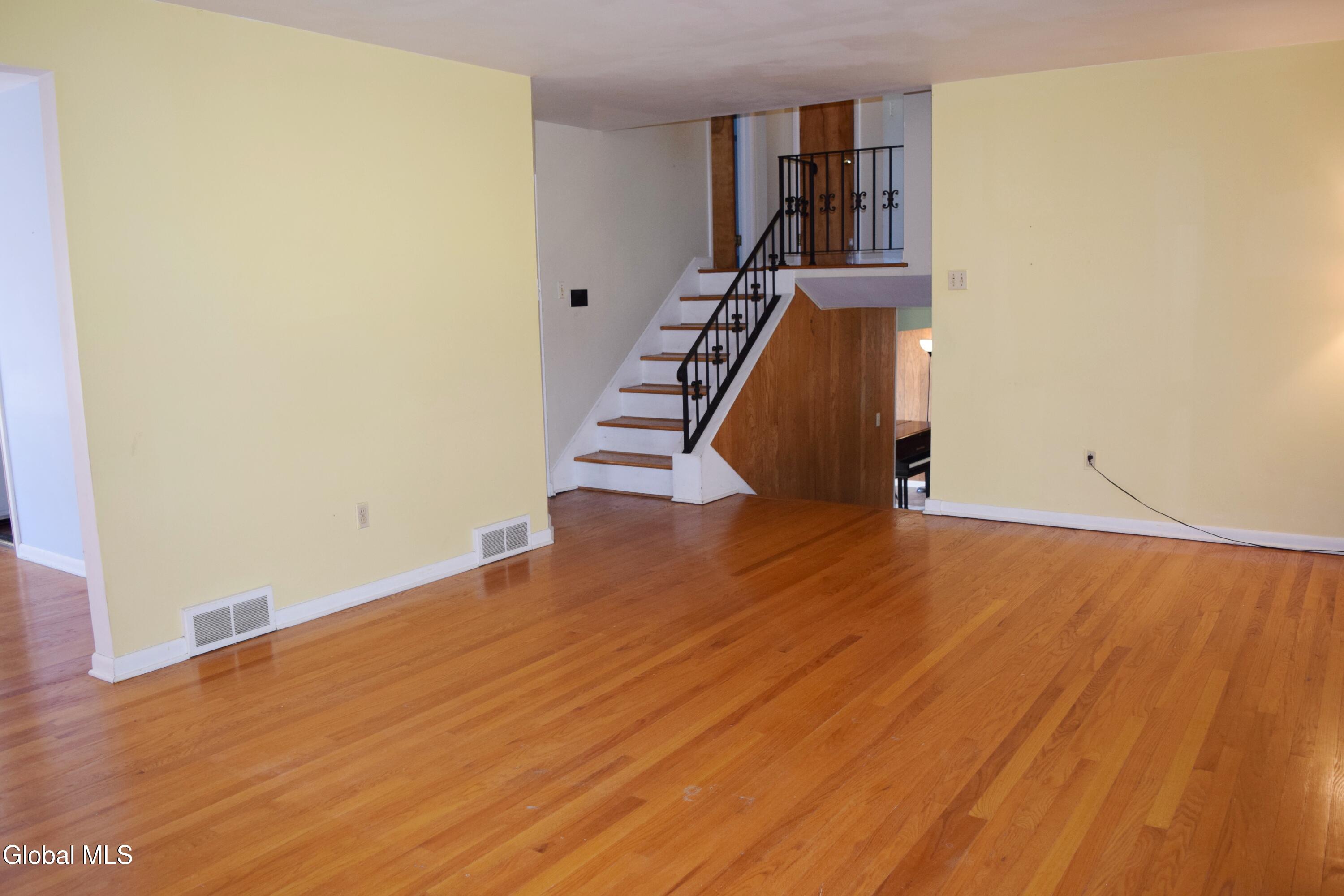 32 Troy Road East Greenbush NY 12061