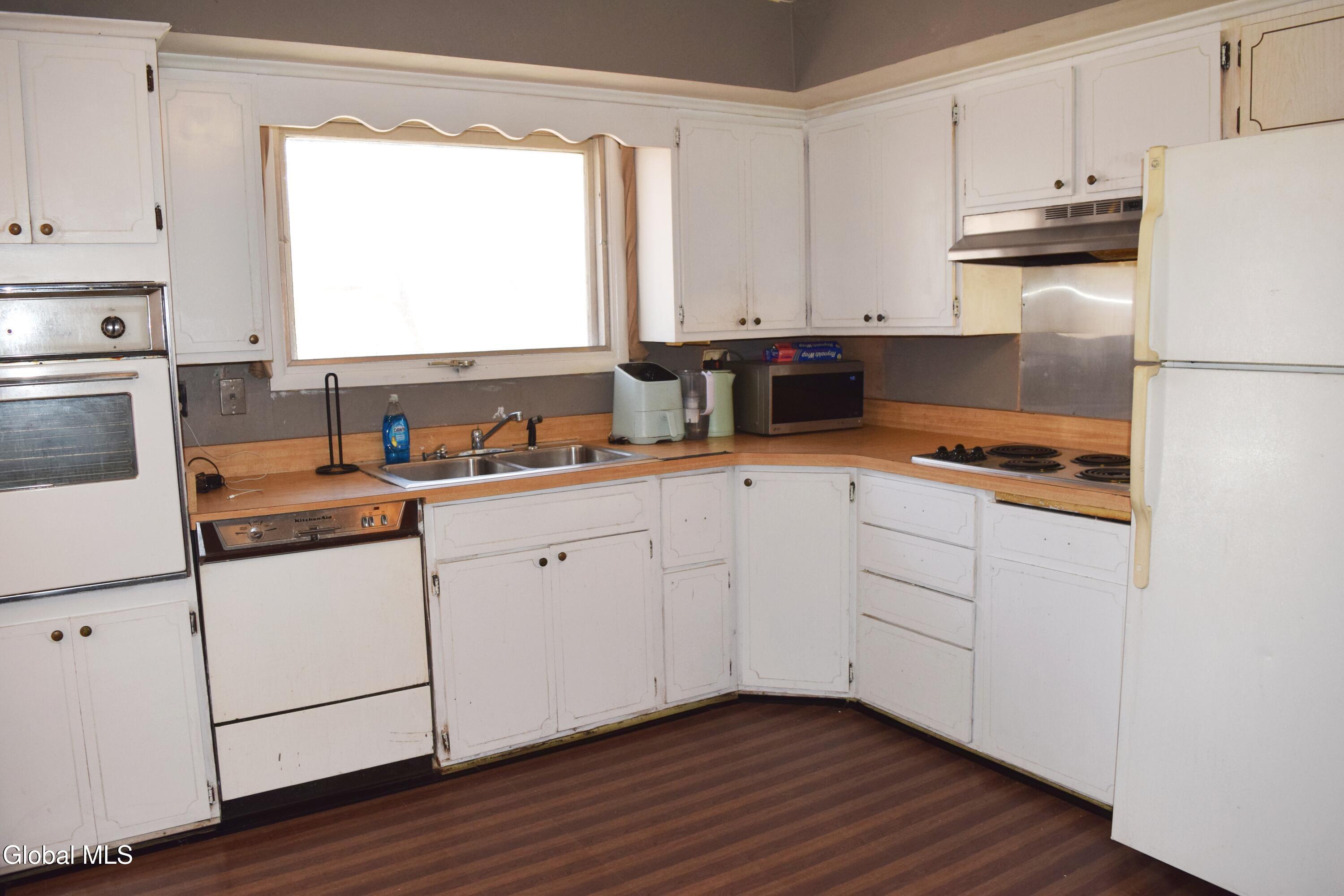 32 Troy Road East Greenbush NY 12061