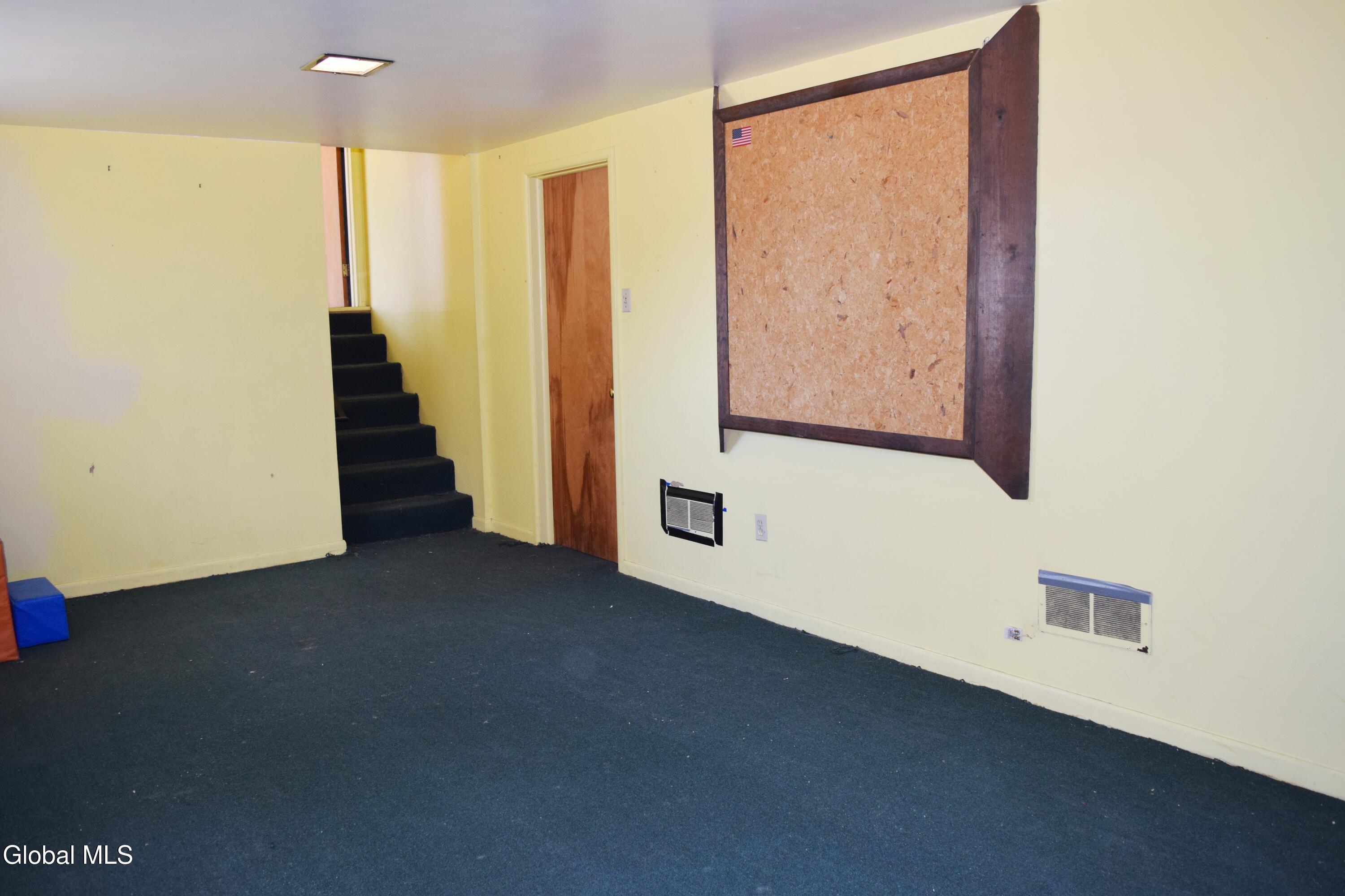 32 Troy Road East Greenbush NY 12061