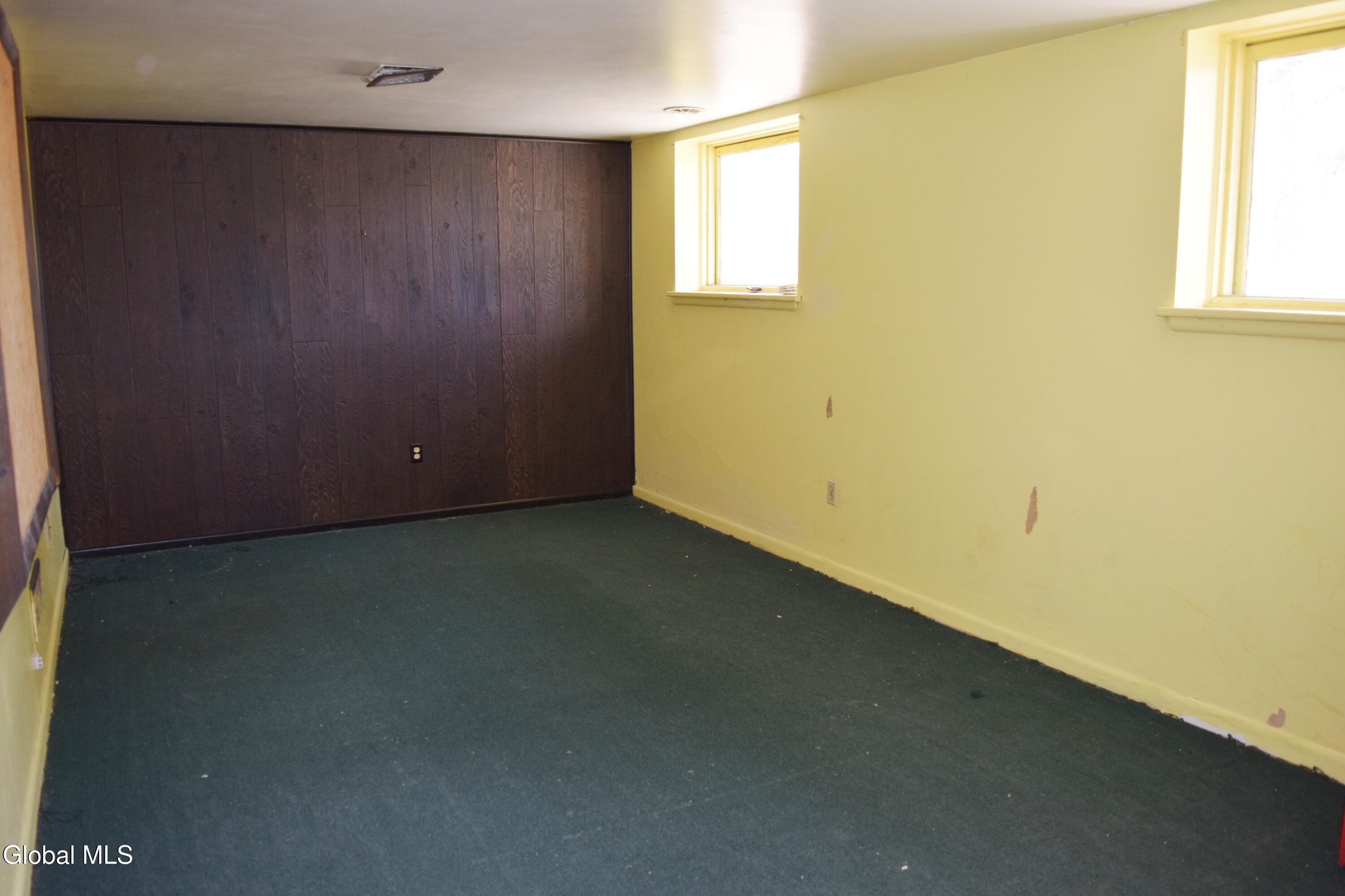 32 Troy Road East Greenbush NY 12061