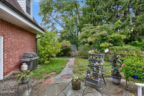 254 Lenox Avenue Albany NY 12208