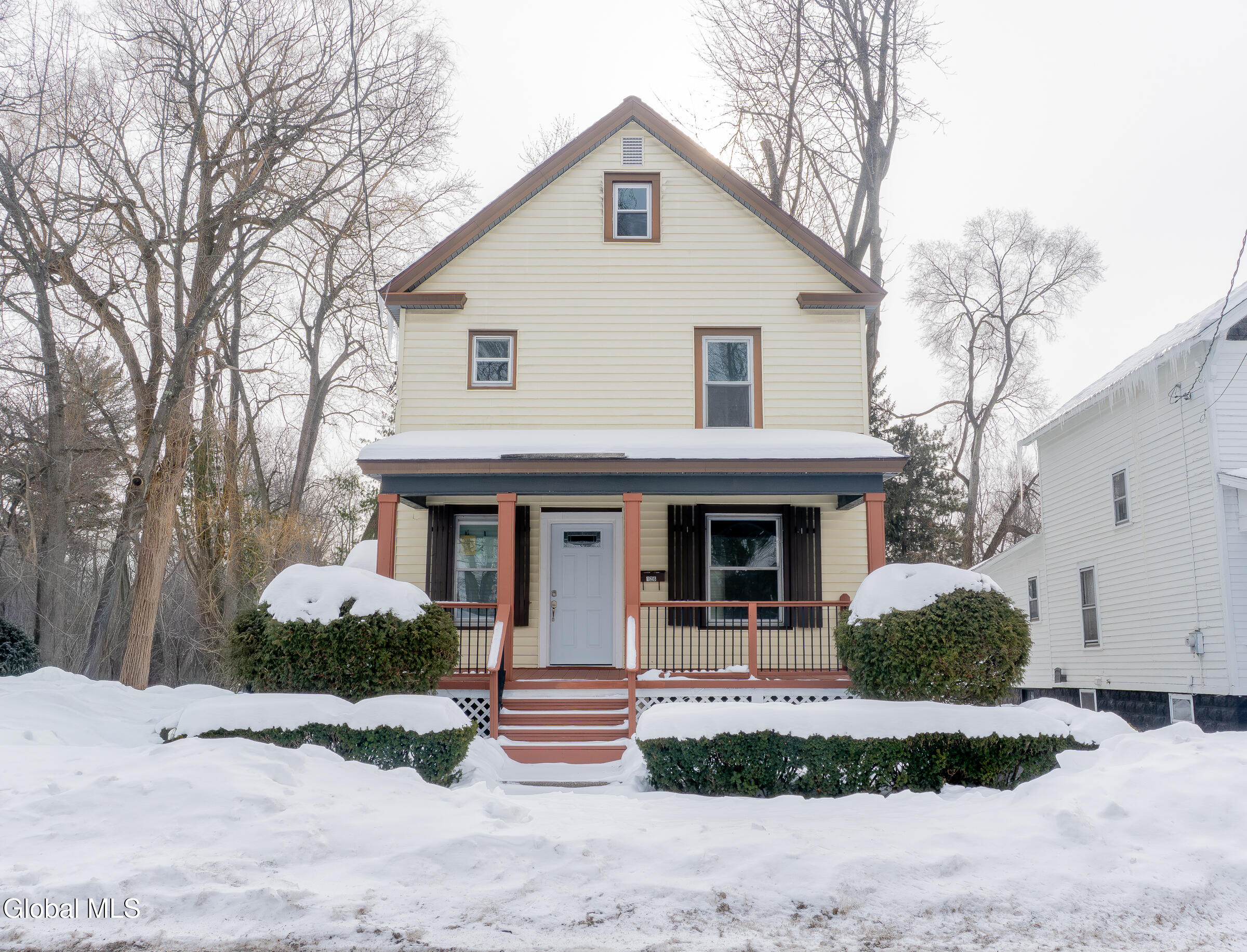 126 Manchester Road Schenectady NY 12304