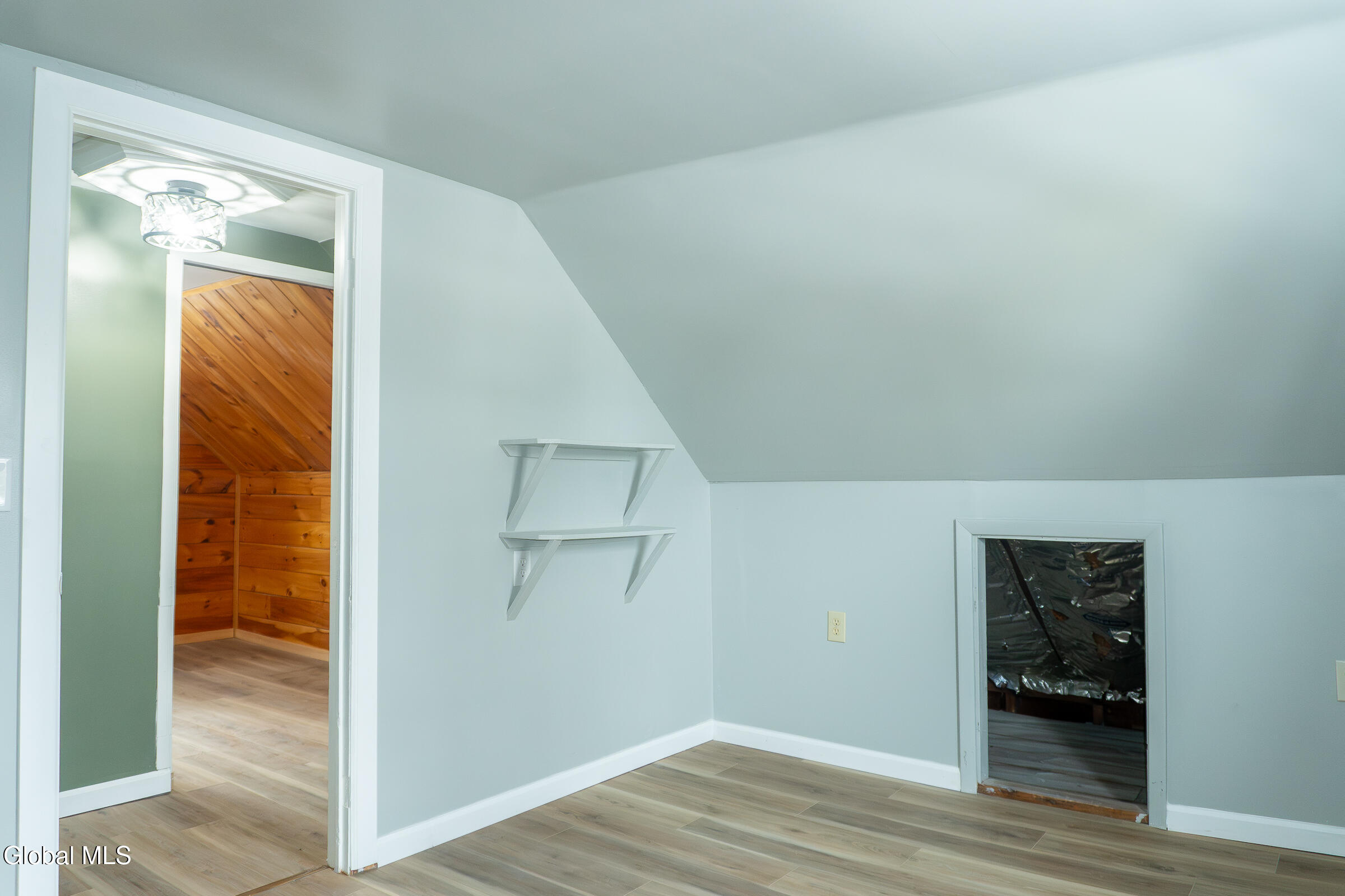126 Manchester Road Schenectady NY 12304